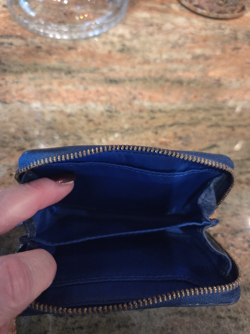 Tory Burch Navy Leather Shoulder Bag with Small Wallet - Picture 8 of 8